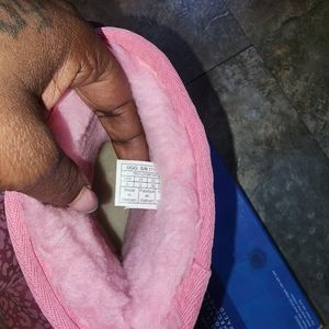 Uggs pink girl size 3